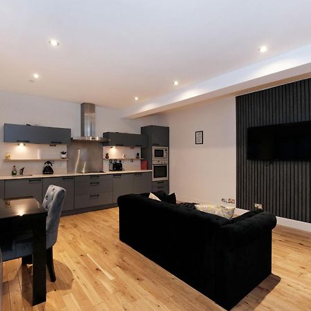 One Of A Kind Historic 3 Bedroom Apartment Aberdeen Extérieur photo