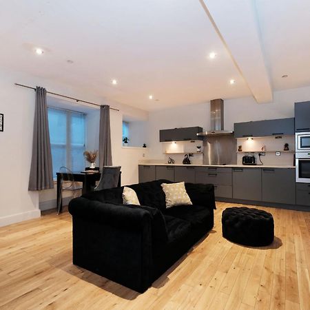 One Of A Kind Historic 3 Bedroom Apartment Aberdeen Extérieur photo